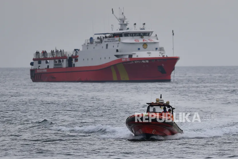 Kapal Basarnas-Kemenhub Tabrakan Saat Cari Korban Sriwijaya Kapal Basarnas-Kemenhub Tabrakan Saat Cari Korban Sriwijaya