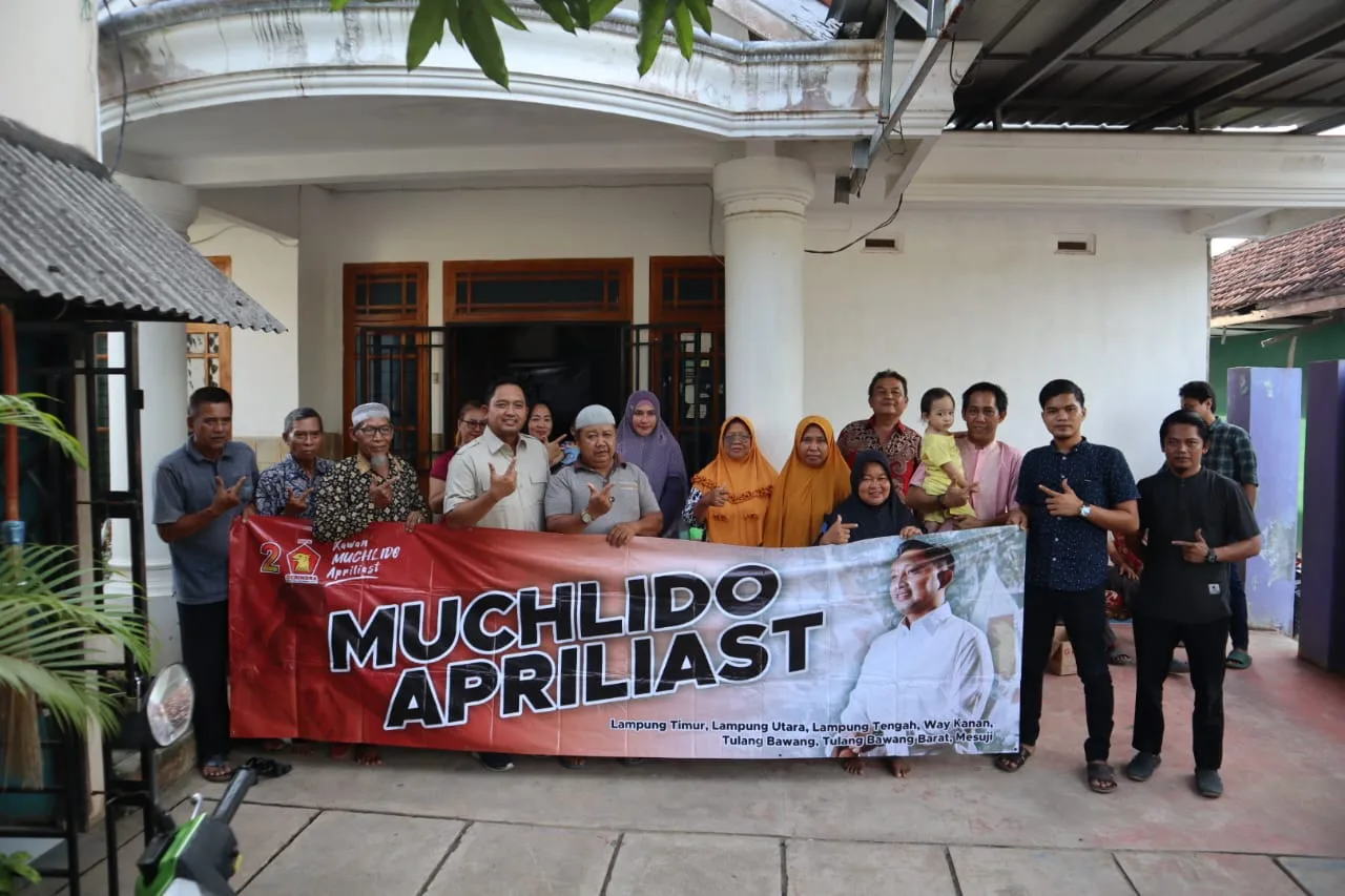 Kader Gerindra Muchlido Apriliast Blusukan, Warga Doakan Terpilih di Pileg 2024