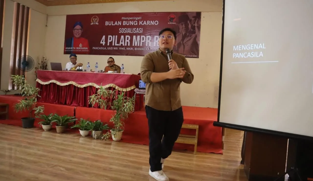 Abraham Garuda Laksono Jelaskan Tiga Rumusan Otentik Bung Karno dalam Pembentukan Pancasila.