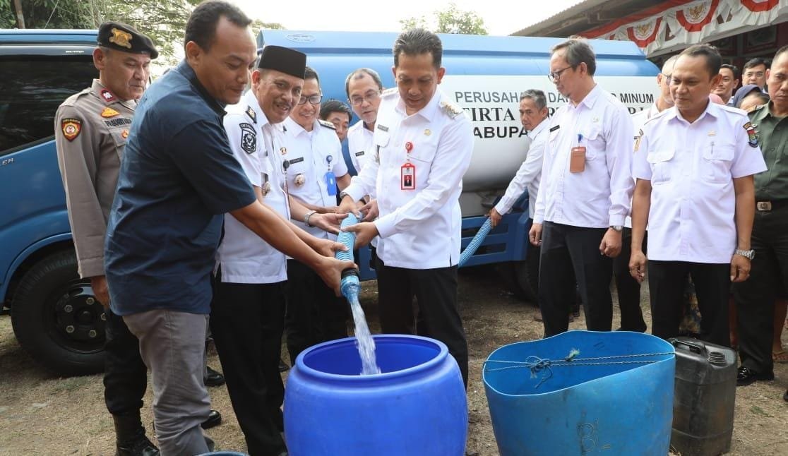 Gotong Royong Bantu Warga Kohod Tangerang dari Krisis Air Bersih