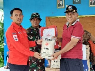 Aksi Kemanusiaan PMI Kabupaten Tangerang Bantu Korban Banjir