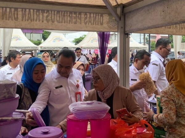Sekda Kabupaten Tangerang Resmi Membuka Bazar Ramadan 1447 Hijriah